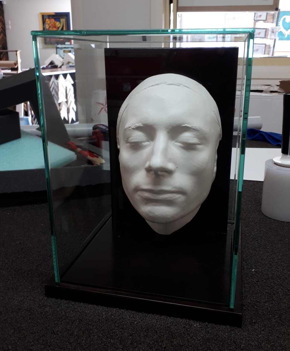 Display case with internal backing support